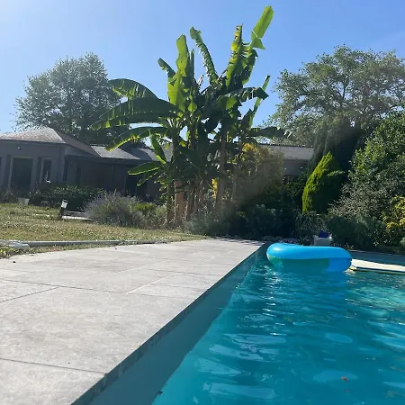 Les Logis Du Landron Гостевой дом Plesse