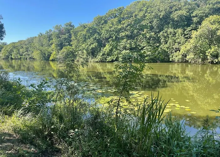 Les Logis Du Landron Гостевой дом